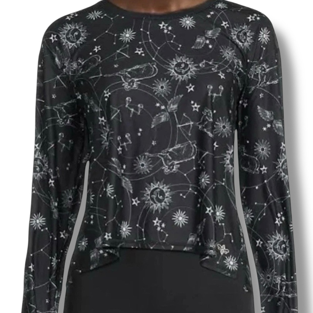 JOHNNY WAS Size XS Active Wear Celestial constellation Boho Thumb Hole Top
